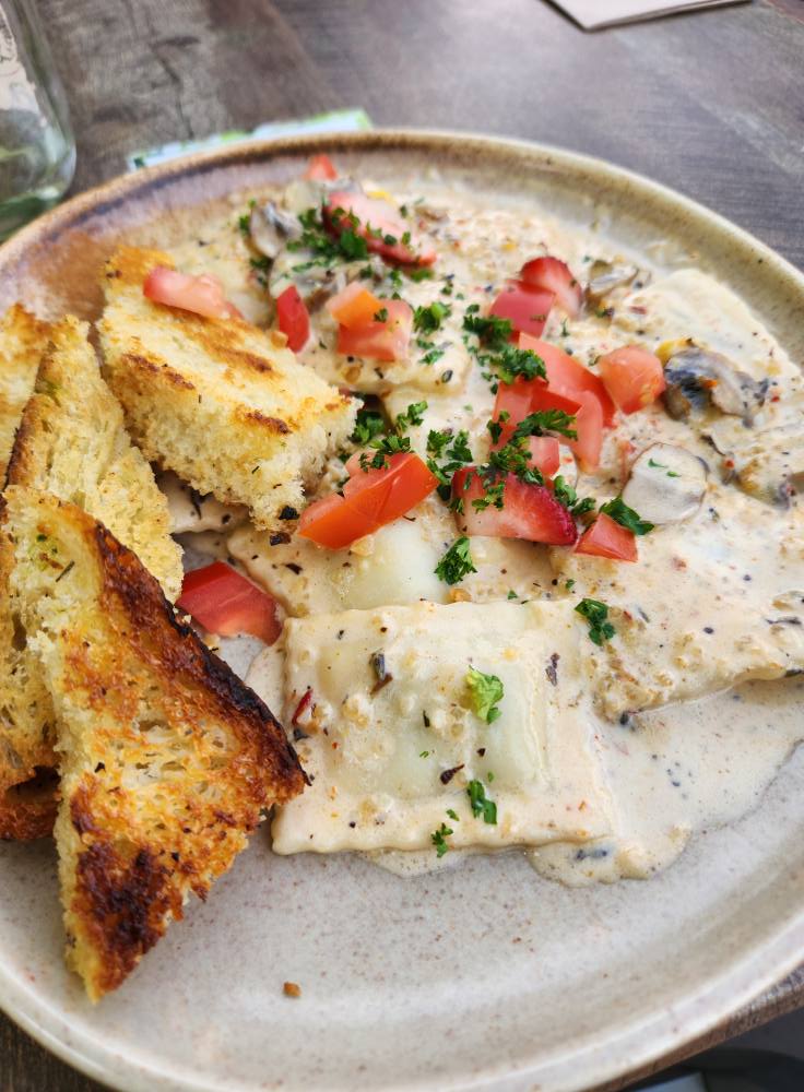 Feature Friday: Nourish Bistro